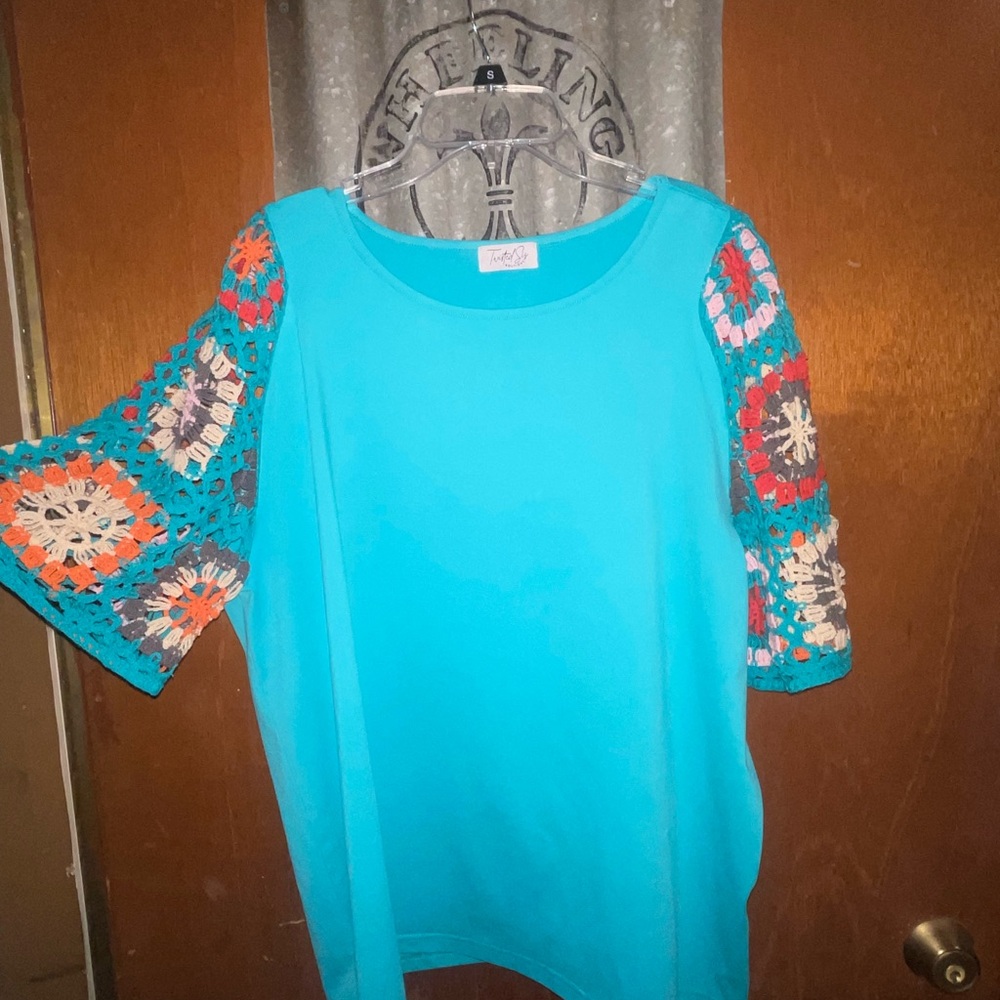 Turquoise crochet sleeve top